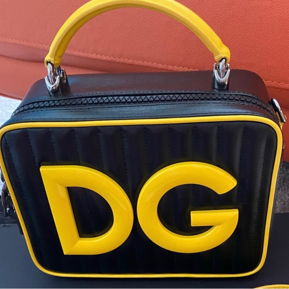 D&G Top handle bag🖤💛